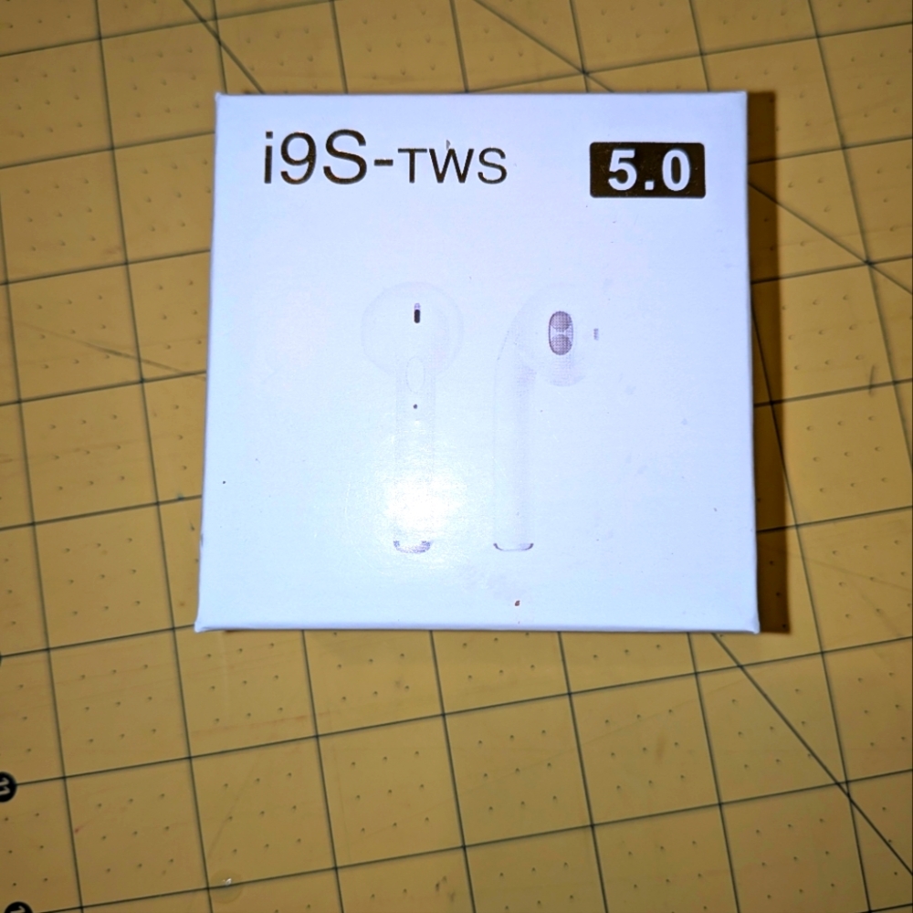 iPhone ear pods - NWOT